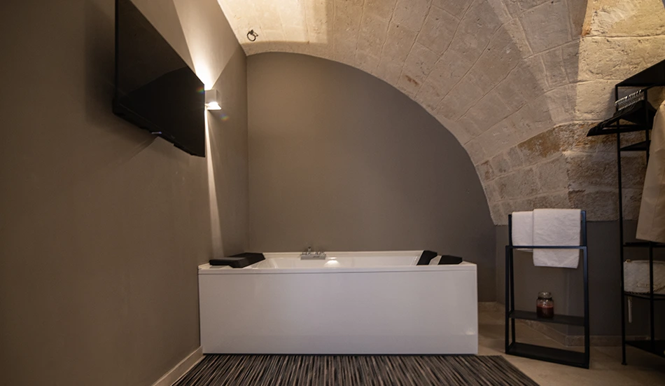 Jacuzzi vasca idromassaggio Brindisi La dimora di Cesare Braico